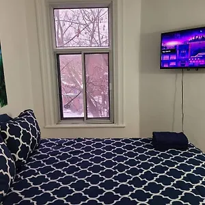 https://full-kitchen-tv-netflix-room-montreal.hotels-in-montreal.org